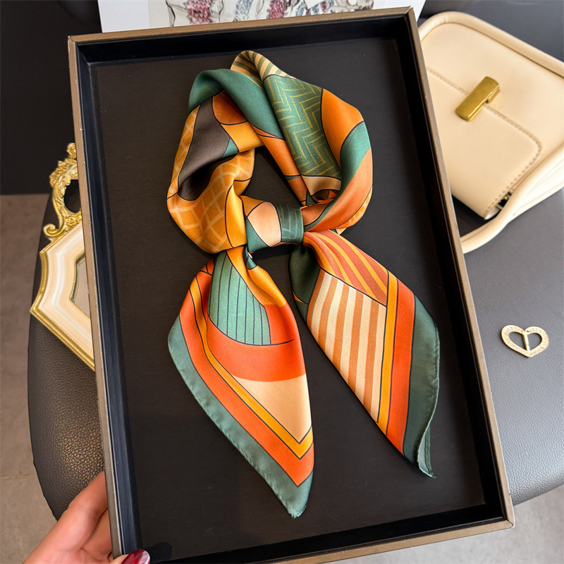 Women Fashion Necktie - Bufandas cuadradas de seda con estampado